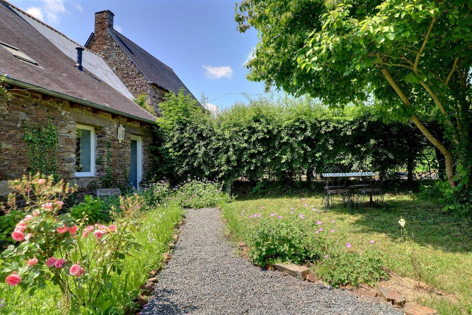 Agritourisme Abae Bed & Breakfast Sougeal Exterior photo